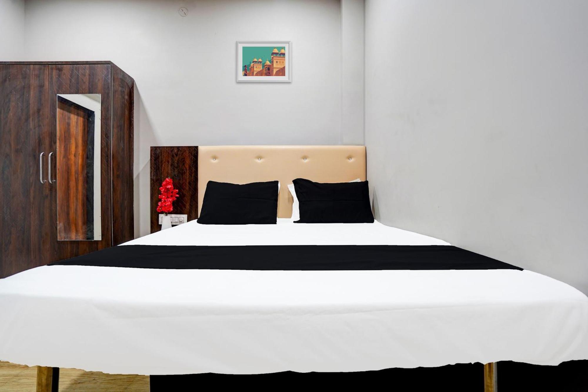 Hotel O New Sai Resort Nagpur Esterno foto